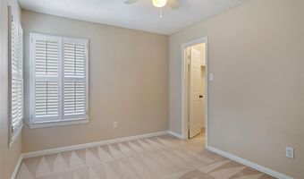 3777 Meadowcreek Cir, Addison, TX 75001