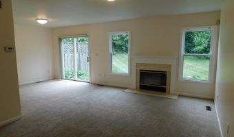 490 Liberty Pointe Dr, Ann Arbor, MI 48103