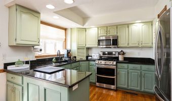 800 Scenic View Blvd, Altoona, IA 50009