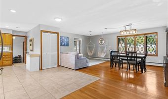 193 Fairway Dr, Akron, OH 44333