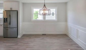 156 Cliffwood Ave, Aberdeen, NJ 07721