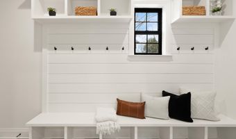 5804 RIDGEFIELD Rd, Bethesda, MD 20816