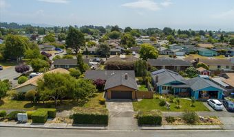 1741 Benjamin Ct, Arcata, CA 95521