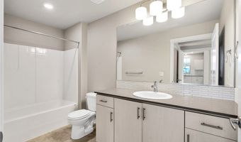 17181 SW SNOWDALE St 105, Beaverton, OR 97007