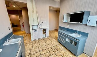 1090 New London Ave 5, Cranston, RI 02920