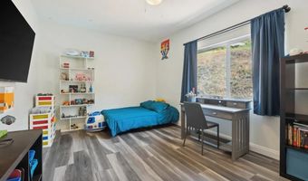 9420 Crest Dr, Spring Valley, CA 91977