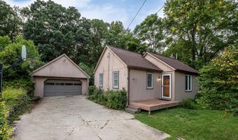945 Rose Dr, Ann Arbor, MI 48103