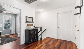 248 Church St, Belford, NJ 07718