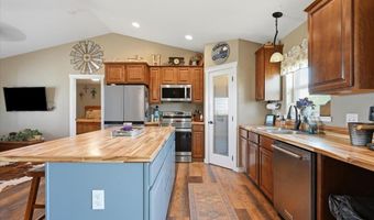 19127 Cattle Dr, Belle Fourche, SD 57717
