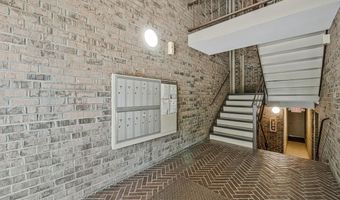 15 SILVERWOOD Cir 6, Annapolis, MD 21403