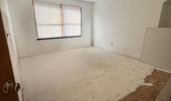 6 2nd St, Barnegat, NJ 08005