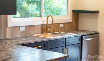 155 Oak Ter, Arden, NC 28704