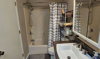 105 N Division St, Anamosa, IA 52205