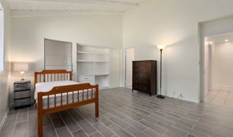 1069 Lunalilo Home Rd, Honolulu, HI 96825