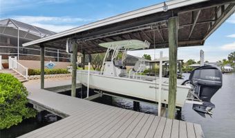 806 EAGLE Ln, Apollo Beach, FL 33572