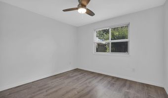 639 AQUATIC Dr, Atlantic Beach, FL 32233