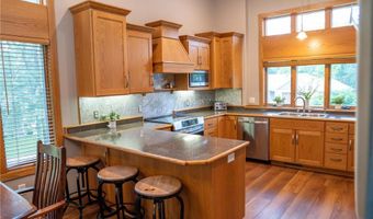 1804 Wildflower Ln NE, Alexandria, MN 56308