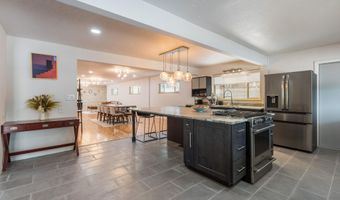 630 Sierra Dr SE, Albuquerque, NM 87108