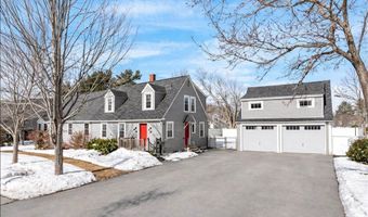 15 Fairfax St, Bangor, ME 04401