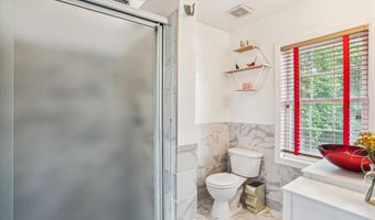 9201 LAUREL OAK Dr, Bethesda, MD 20817