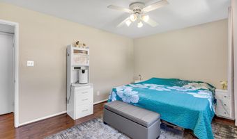 4943 AMERICANA Dr D-102, Annandale, VA 22003