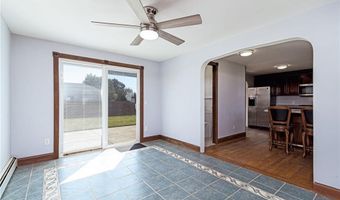 8 Somerset Rd, Cranston, RI 02910