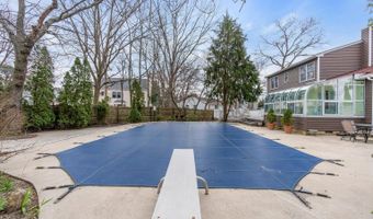 318 Tina Lee Ct, Brick, NJ 08724