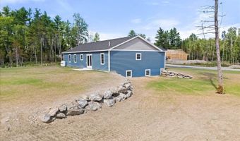 633 Streamside Ave, Hermon, ME 04401