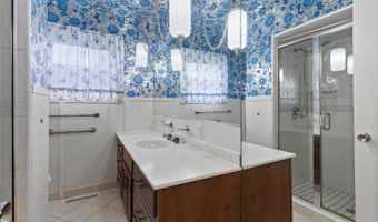 822 Croswell, Adrian, MI 49221