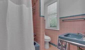 32 Inlet Ter, Belmar, NJ 07719