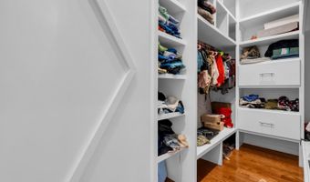 3 N Smith St N, Avenel, NJ 07001
