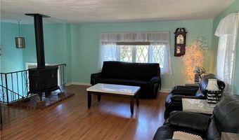 120 Colvintown Rd, Coventry, RI 02816