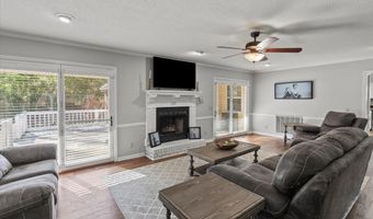 217 Collier Dr, Albertville, AL 35951