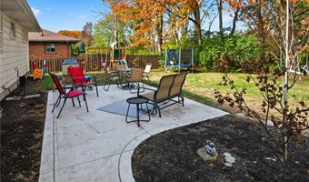 2239 Springfield Center Rd, Akron, OH 44312