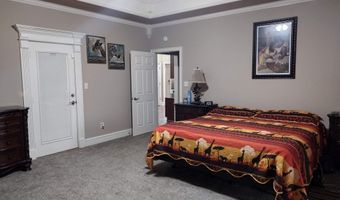 7720 E Worth Ave, Benton, AR 72019