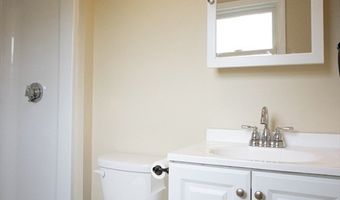 853 Main St, Acushnet, MA 02743