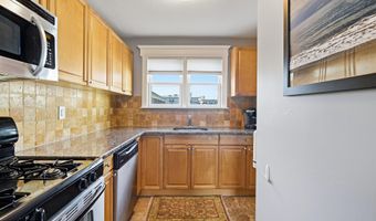 306 Deal Lake Dr 53, Asbury Park, NJ 07712