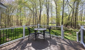 1274 Cheshire St, Cheshire, CT 06410