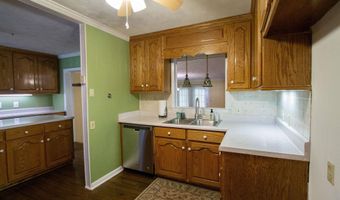 359 BYNUM ACRES Dr, Anniston, AL 36201