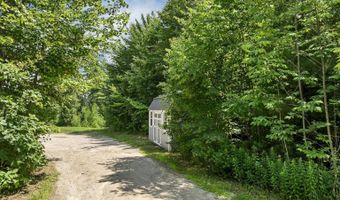 76 Curries Way, Brookfield, NH 03872