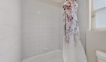 8215 Nerisa Ct SW, Albuquerque, NM 87121