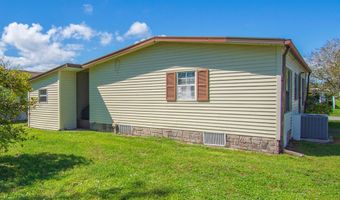 905 Dogwood Dr, Barefoot Bay, FL 32976