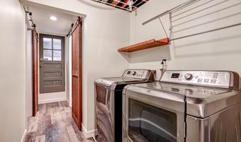 111 STANMORE Rd, Baltimore, MD 21212