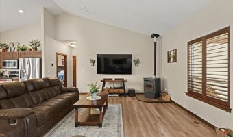 200 DANCING LIGHTS Ln, Athol, ID 83801