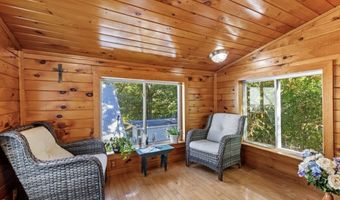 96 French St, Acton, ME 04001