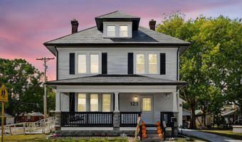 121 Walnut St, Ashville, OH 43103