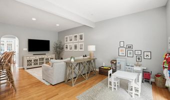 525 DEEP CREEK Vw, Annapolis, MD 21409