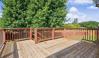 1003 Lisa Ct, Baldwin City, KS 66006