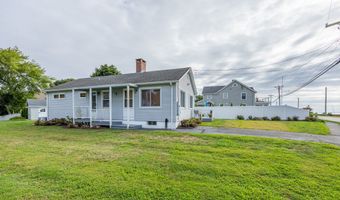 366 Maple Ave, Old Saybrook, CT 06475