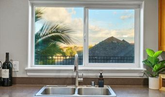 95 Meheu Cir, Kahului, HI 96732